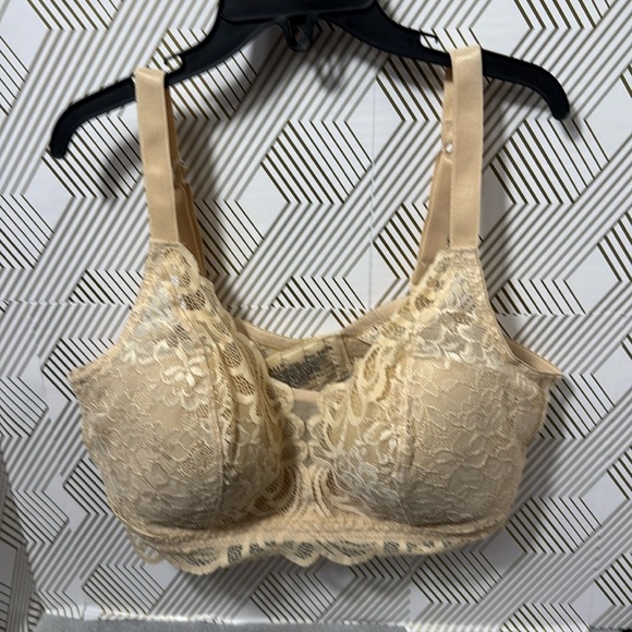 Bali bra medium beige lace detail no underwire - Picture 1 of 4